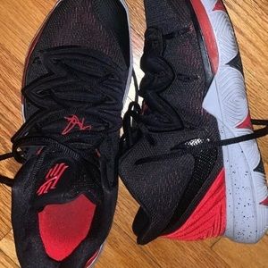 Nike Kyrie 5